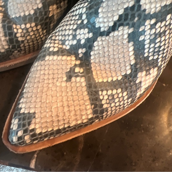 Dolce Vita  size 6.5 Sonni Booties. - Picture 7 of 10